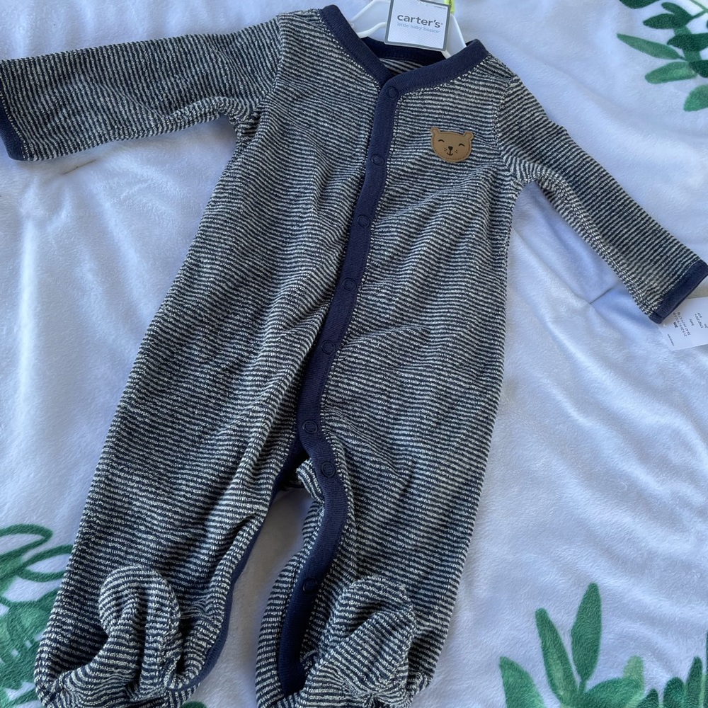 NWT Carter’s onesie